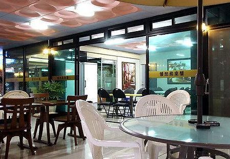 Cherbourg Hotel تشيونان المظهر الخارجي الصورة